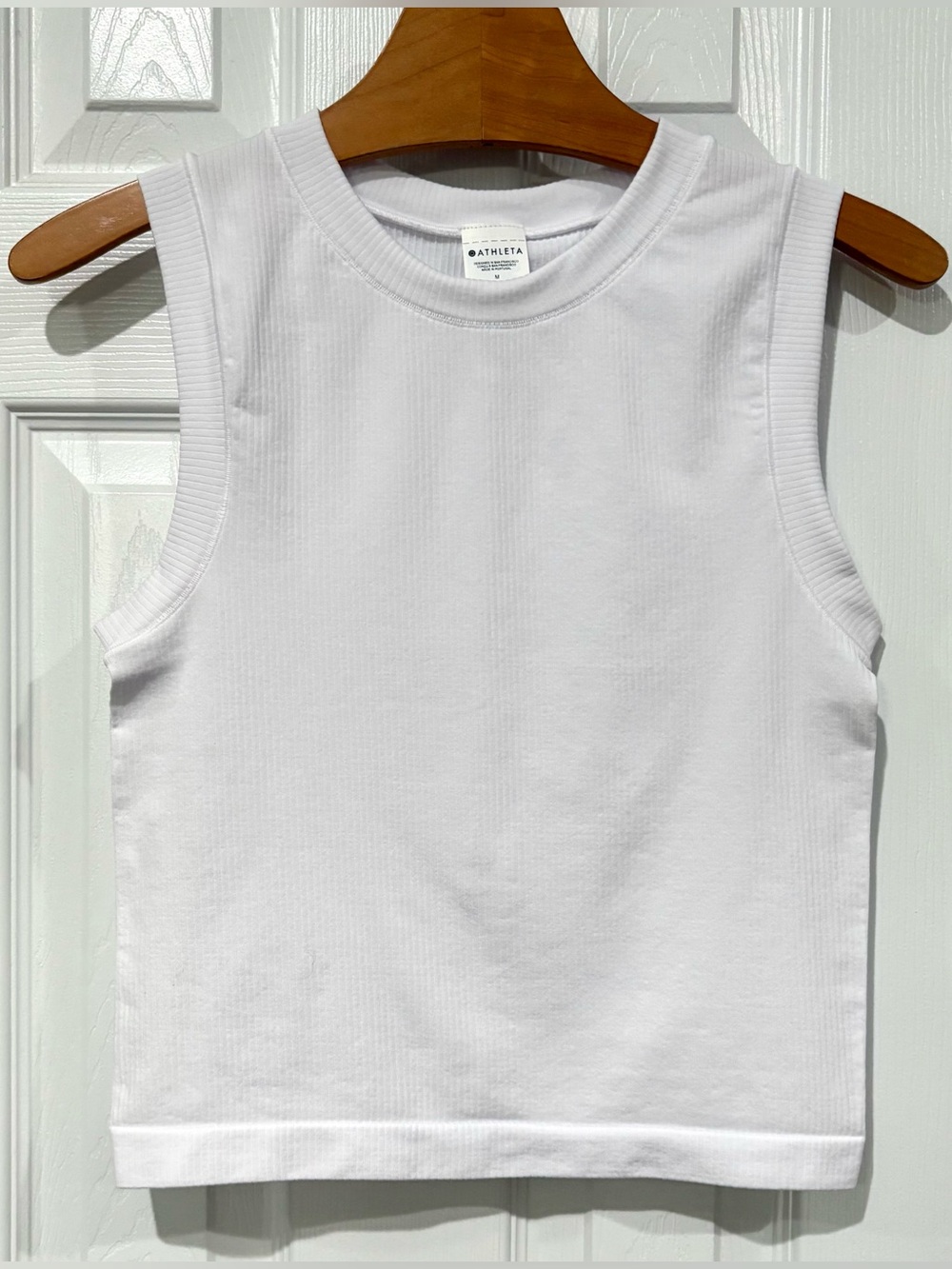 NEW! Athleta Renew Seamless Muscle Tank Top White Medium - Picture 2 of 11